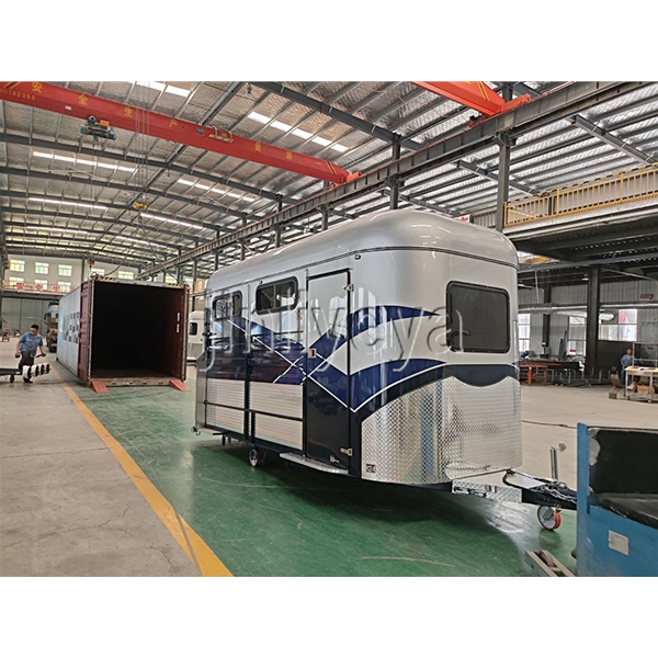 北京牧民游牧车